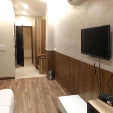 Aval International Hotel Gurgaon Luaran gambar