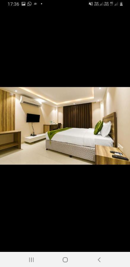 Aval International Hotel Gurgaon Luaran gambar